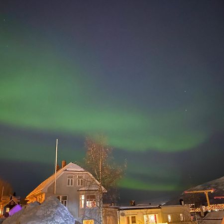 Historical Villa In The City Center Tromsø Extérieur photo